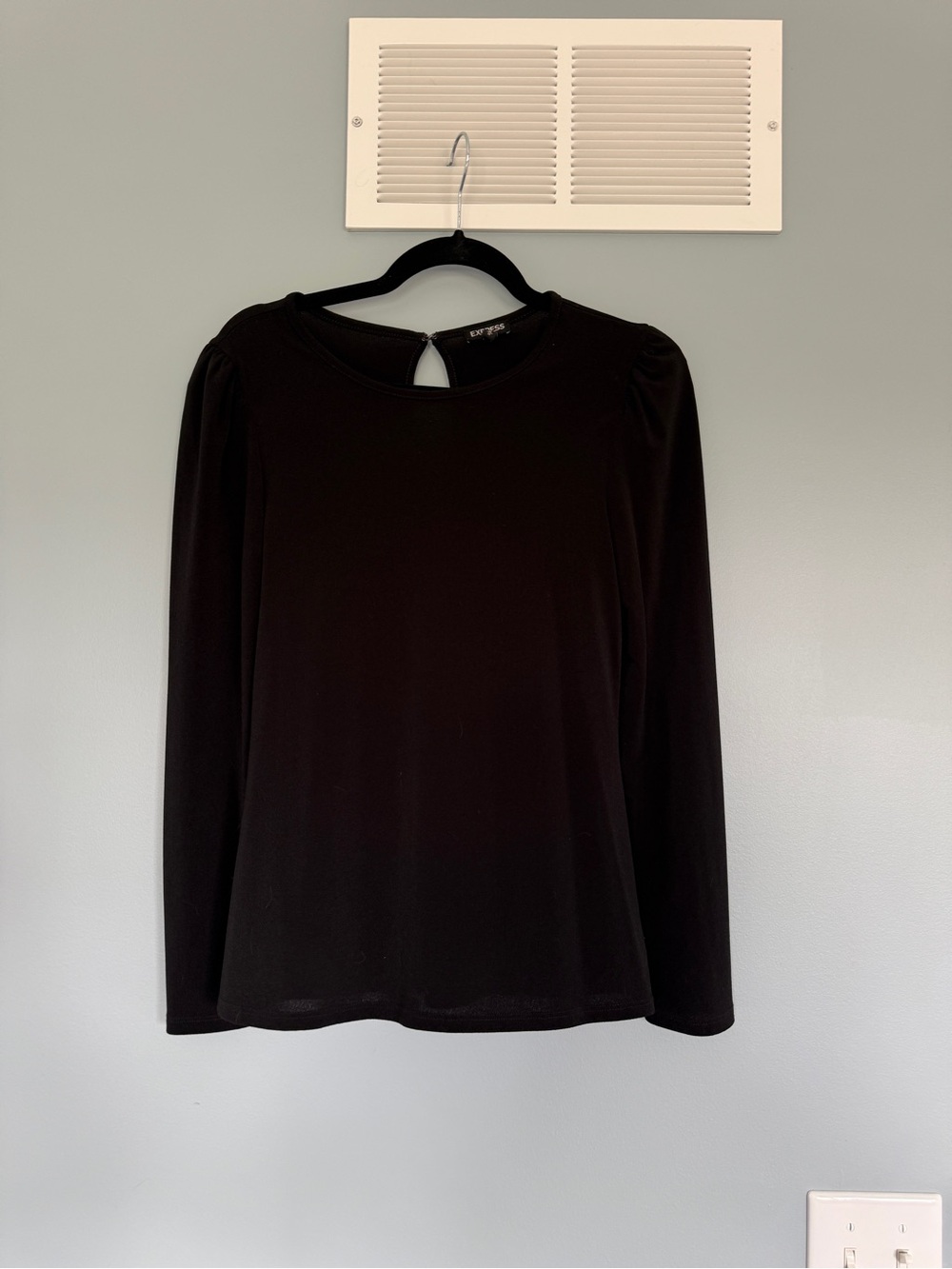 Express Black Long-Sleeve Keyhole Crewneck Top